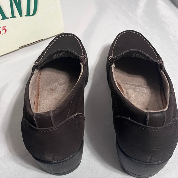 Eastland Women's Slip on New in Box With Active Memory Foam Coffee Color Size 8 - Picture 7 of 7
